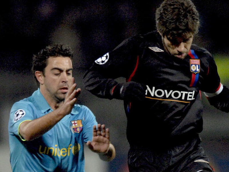 Xavi gegen Juninho