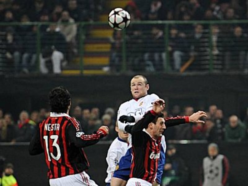 Fußball, Champions League: Wayne Rooney (Manchester United) trifft zum 2:1