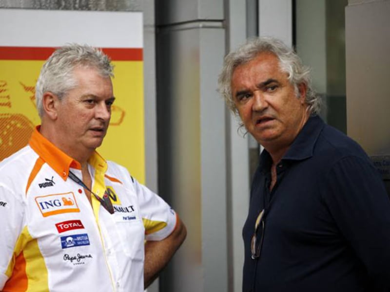 Nicht mehr bei Renault: Flavio Briatore (r.) mit Ex-Chefingenieur Pat Symonds.