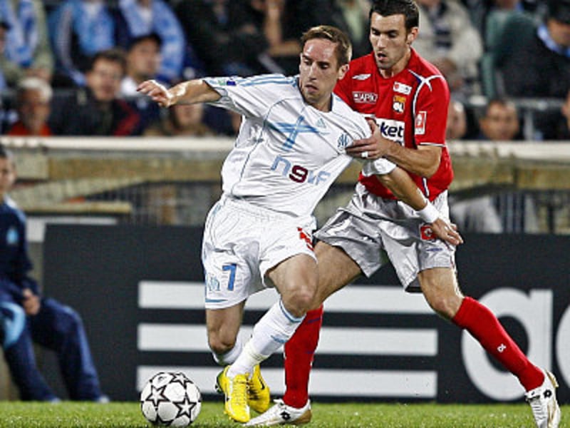 Das Tauziehen um Franck Ribery (li.) geht weiter.