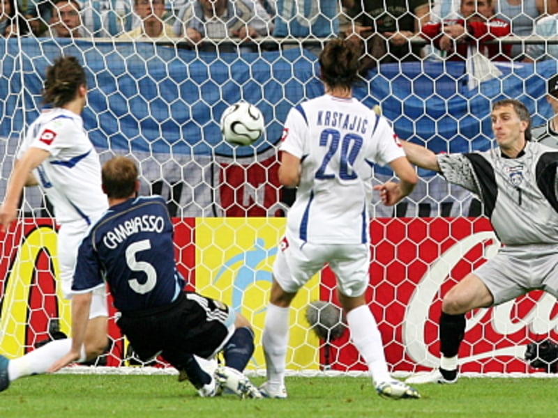 Esteban Cambiasso trifft zum 2:0
