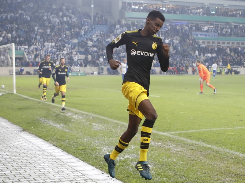 Bilder | 1. FC Magdeburg - Borussia Dortmund 0:5 | 2 ...