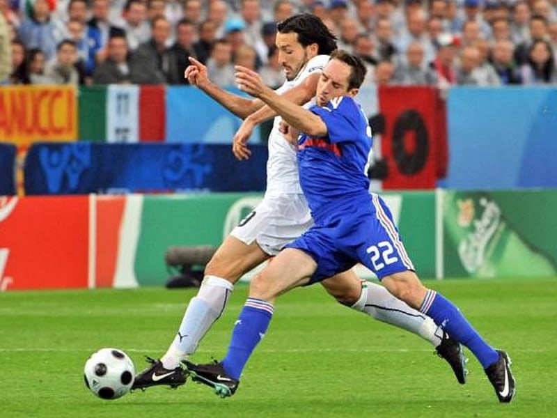 Franck Ribery gegen Gianluca Zambrotta