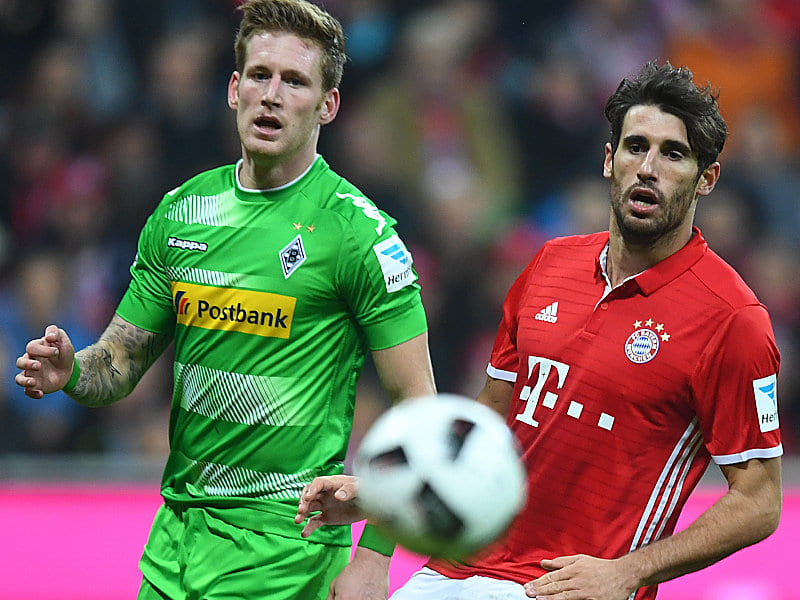 André Hahn (links, hier mit Javi Martinez)