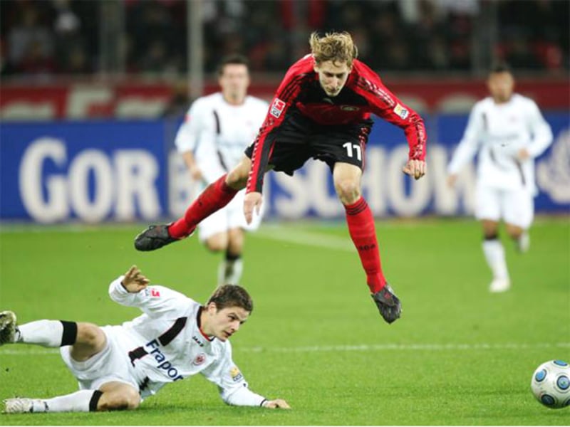 Fußball, Stefan Kießling ist derzeit Leverkusens Überflieger.