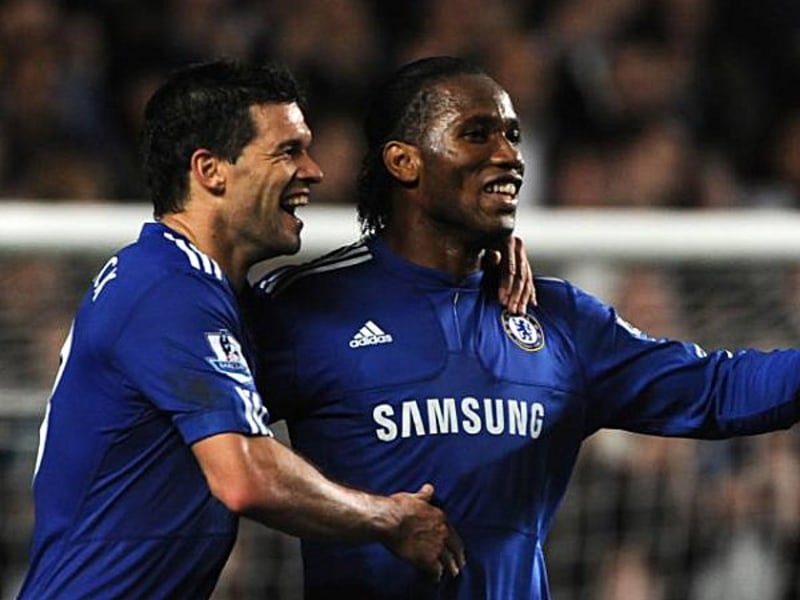 Michael Ballack (links) und Didier Drogba vom FC Chelsea