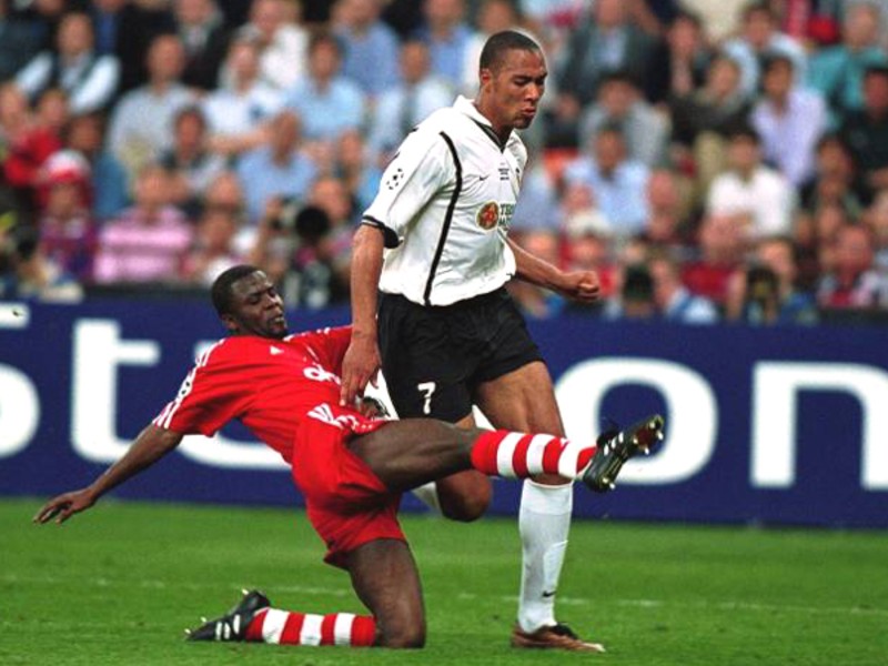 Sammy Kuffour geht zu Ajax kicker kicker