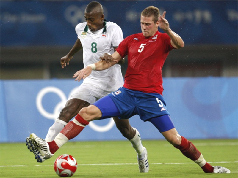 FIFA sperrt Rajkovic für ein Jahr Int. Fußball kicker