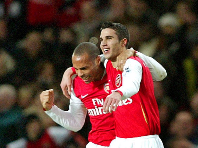 Robin van Persie mit Thierry Henry