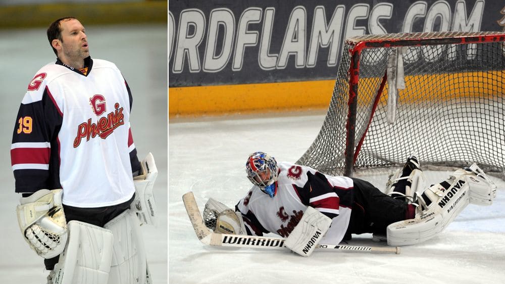 Ex-Fußballstar und nun Eishockey-Torwart Petr Cech, hier im Trikot von Guildford Phoenix.