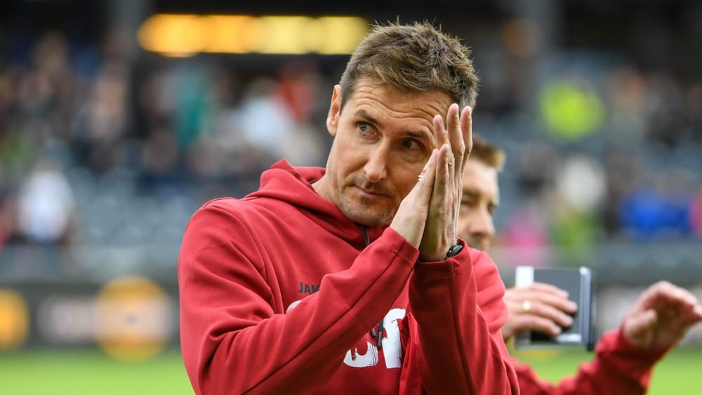 Miroslav Klose setzte sich mit seinem Team knapp durch.