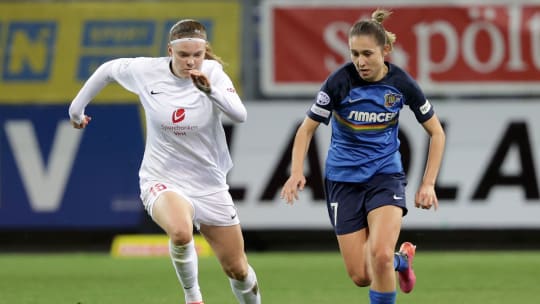 Maria Mikolajova (rechts) zeigte beim SKN auch in der Champions League ihr Können.