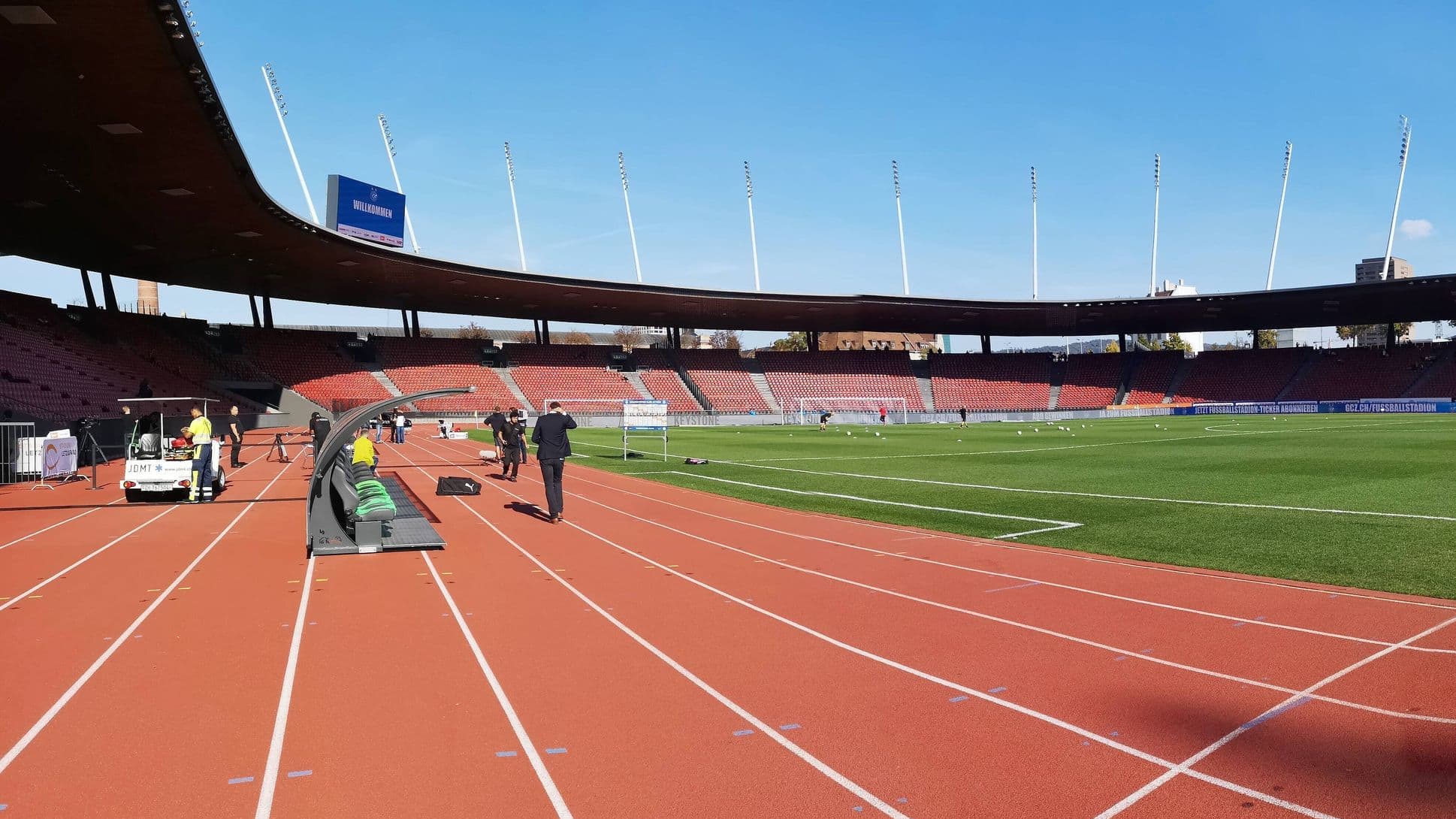 Innenansicht des Stadions "Letzigrund".