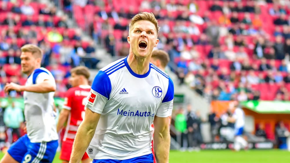 Spätes Glück: Marius Bülter sorgte in der Nachspielzeit für einen S04-Punkt beim FCA.