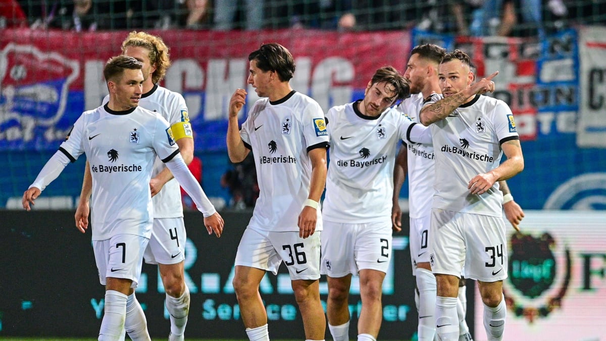 Spielunterbrechung, Elfmeter und Eigentor: Packendes S-Bahn-Derby endet ...