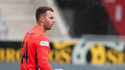 Der Torhüter ist wieder einsatzbereit.