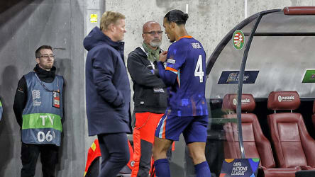 Ronald Koeman und Virgil van Dijk waren sich bei der Beurteilung der beiden Szenen, in der der Innenverteidiger seine Gelben Karten sah, einig.