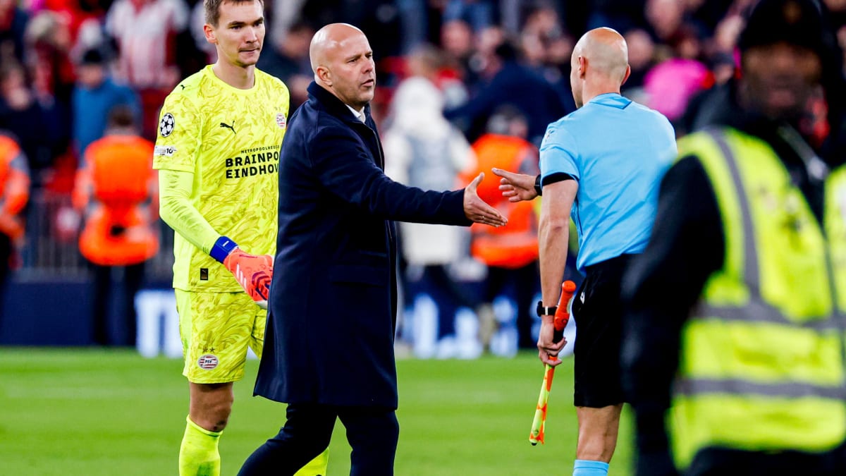 Slot-reagiert-auf-Jones-Interview-und-gibt-ein-Update-zu-Wirtz