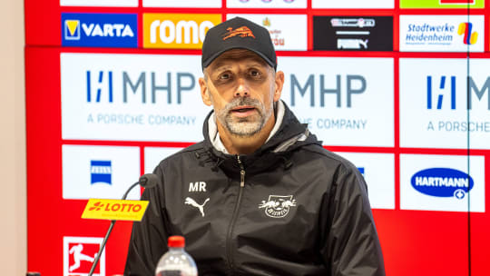 Marco Rose, Cheftrainer (RB Leipzig) bei der Pressekonferenz nach dem Spiel, GER, 1. FC Heidenheim vs. RB Leipzig, Fussball, 1. Bundesliga, Spielzeit 2024 2025, 06.10.2024, DFB DFL regulations prohibit any use of photographs as image sequences and or quasi-video. GER, 1. FC Heidenheim vs. RB Leipzig, Fussball, 1. Bundesliga, Spielzeit 2024 2025, 06.10.2024 Heidenheim *** Marco Rose, Head Coach RB Leipzig at the post-match press conference, GER, 1 FC Heidenheim vs RB Leipzig, Football, 1 Bundesliga, Season 2024 2025, 06 10 2024, DFB DFL regulations prohibit any use of photographs as image sequences and or quasi video GER, 1 FC Heidenheim vs RB Leipzig, Football, 1 Bundesliga, Season 2024 2025, 06 10 2024 Heidenheim Copyright: xMichaelxSchmidt Eibner-Pressefotx EP_MST