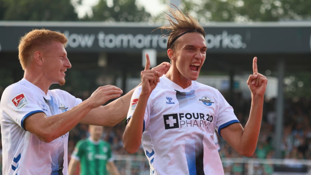 1 in Münster erzielte Luis Engelns (re.) sein erstes Profitor für Paderborn.
