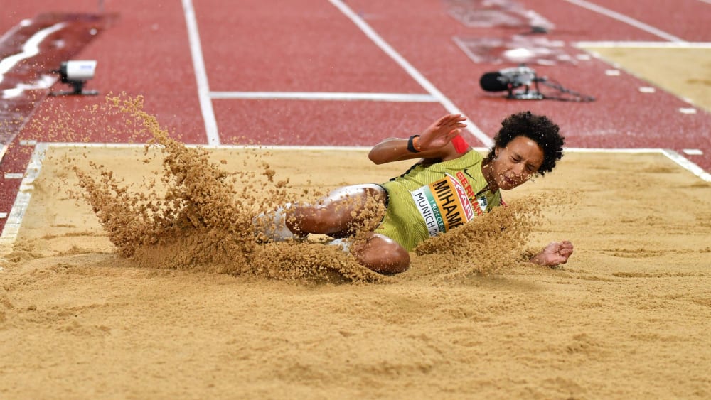Landung im Sand: Malaika Mihambo erreichte bei der EM die Silbermedaille.