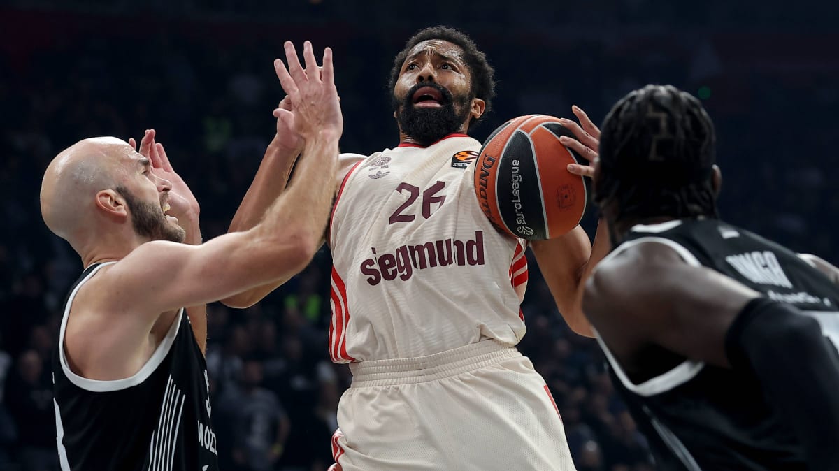 Blasse-Bayern-verlieren-auch-bei-Pfeifkonzert-in-Belgrad