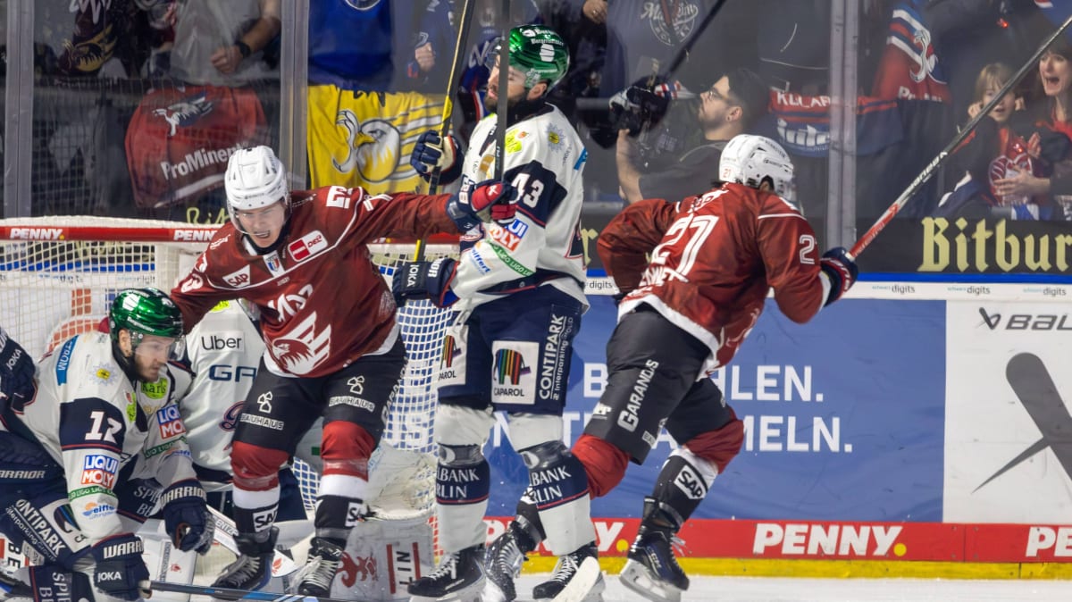 13-tore-im-del-klassiker-adler-siegen-souver-n-ber-eisb-ren