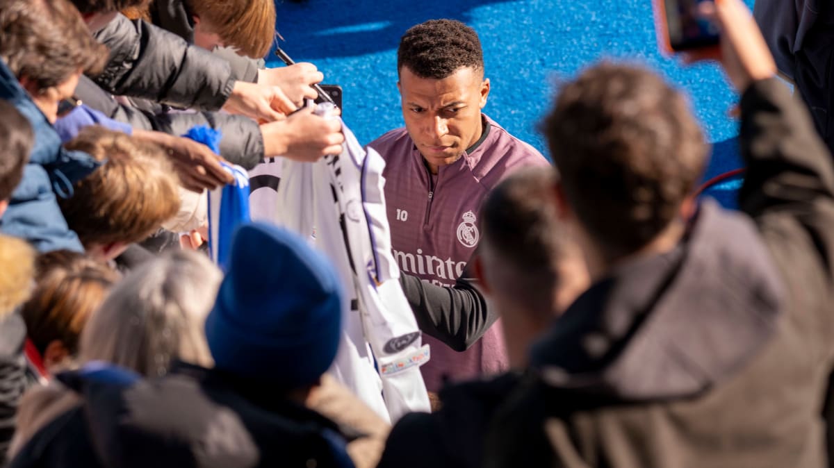 Ausgerechnet-vor-einer-Titelchance-Mbapp-fehlt-Real-wochenlang