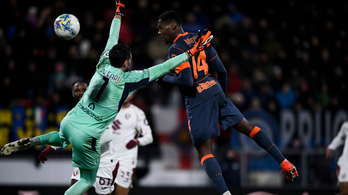 Ex-Gladbacher-Thuram-mit-Auge-Inter-gegen-Torino-eine-Runde-weiter