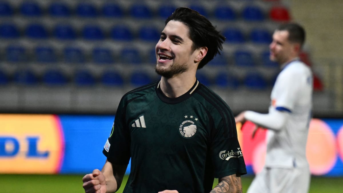 Virkus raves about Diks: He's already played everything in the back ...