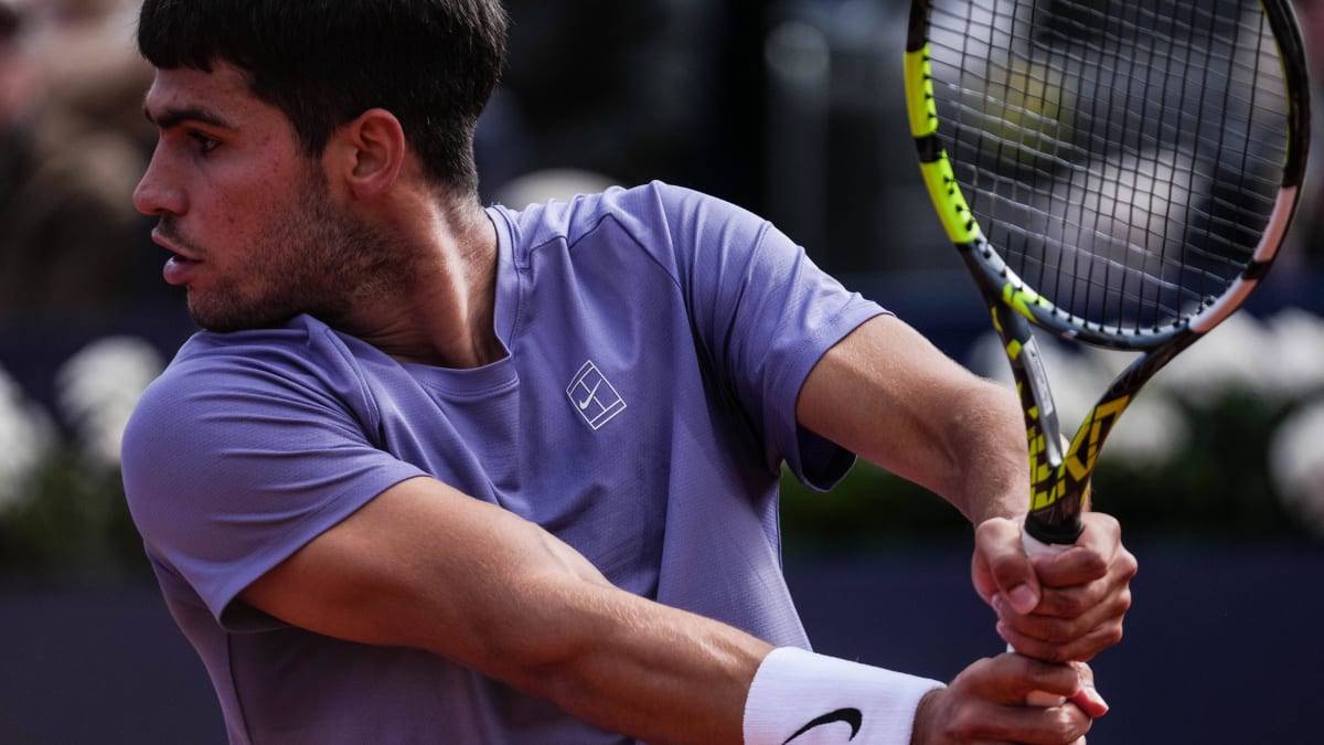 Krachende Ballwechsel: Alcaraz holt sich souverän das Final-Ticket