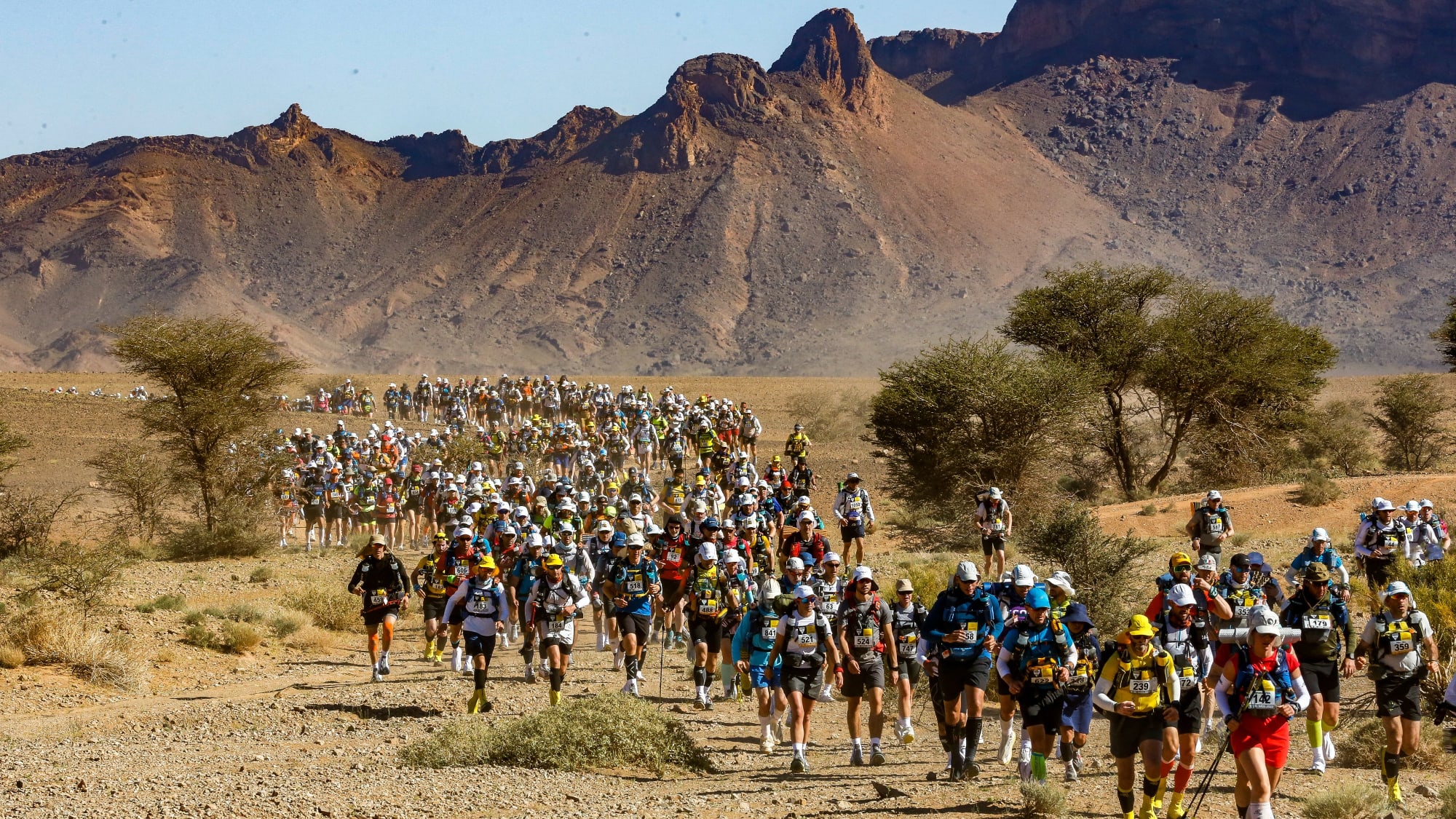 Marathonläufer quälen sich durch den Süden Marokkos.