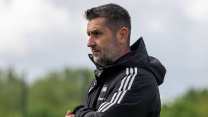 Seine Angreifer haben im Moment eine Flaute, das Vertrauen schenkt Unions Trainer Nenad Bjelica (im Bild) ihnen dennoch.
