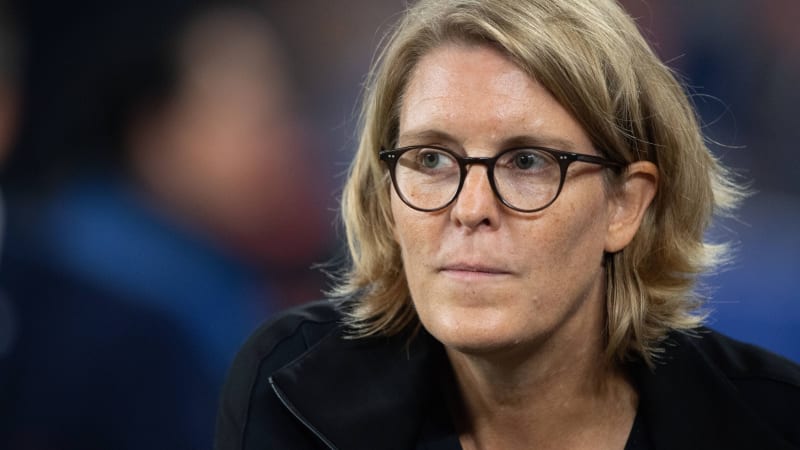 Christina RUEHL-HAMERS, Rühl-Hamers, 
Portraet, Porträt, Portrait, Angeschnittenes Einzelbild, Einzelmotiv,
Finanzvorstand Schalke, 
Fussball 2. Bundesliga/ FC Schalke 04 (GE) - 1. FC Kaiserslautern (KL)  3:0, am 05.08.2023 in Gelsenkirchen/ Deutschland. 
#DFL regulations prohibit any use of photographs as image sequences and/or quasi-video #