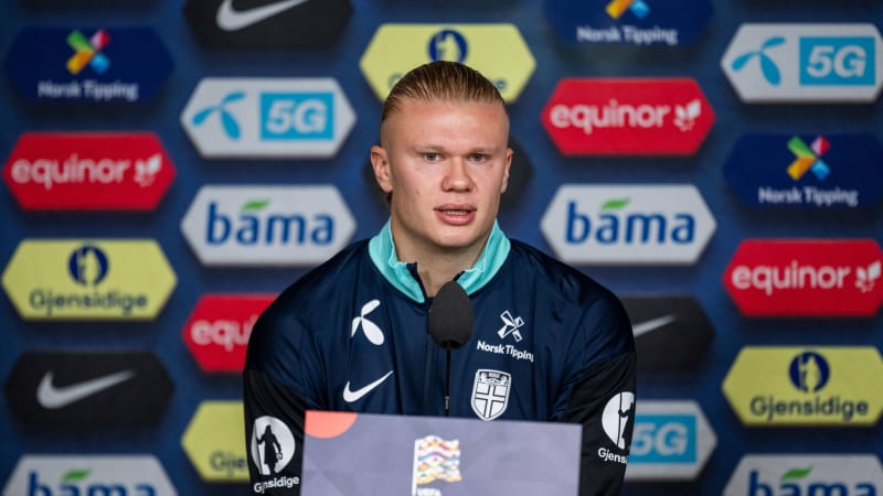 Fußball, Nationalteam Norwegen Pressekonferenz 241009 Erling Braut Haaland of the Norwegian national football team during a press conference, PK, Pressekonferenz on October 9, 2024 in Oslo. Photo: Vegard Grott BILDBYRAN kod VG VG0668 bbeng fotball football fotboll pressekonferanse norge norway nations league *** 241009 Erling Braut Haaland of the Norwegian national football team during a press conference on October 9, 2024 in Oslo Photo Vegard Grott BILDBYRAN kod VG VG0668 bbeng fotball football fotball pressekonferanse norge norway nations league PUBLICATIONxNOTxINxSWExNORxFINxDEN Copyright: VEGARDxGRoTT BB241009VG001