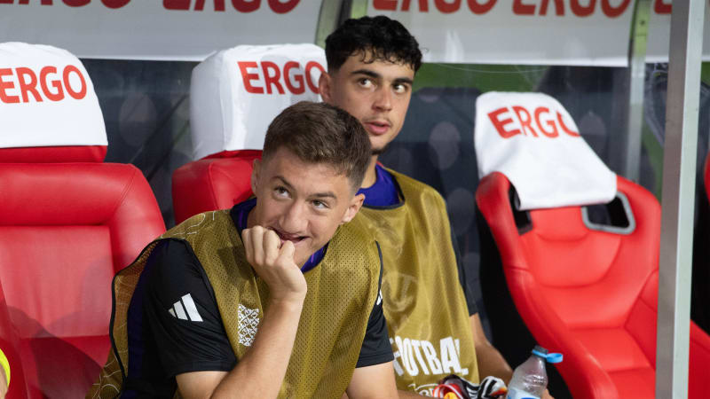 Angelo STILLER (GER) und Aleksandar PAVLOVIC (GER) auf der Ersatzbank, Fussball Nations League Deutschland (GER) - Ungarn (HUN) 5-0 am 07.09.2024 in Duesseldorf, *** Angelo STILLER GER and Aleksandar PAVLOVIC GER on the bench, Soccer Nations League Germany GER Hungary HUN 5 0 on 07 09 2024 in Duesseldorf,