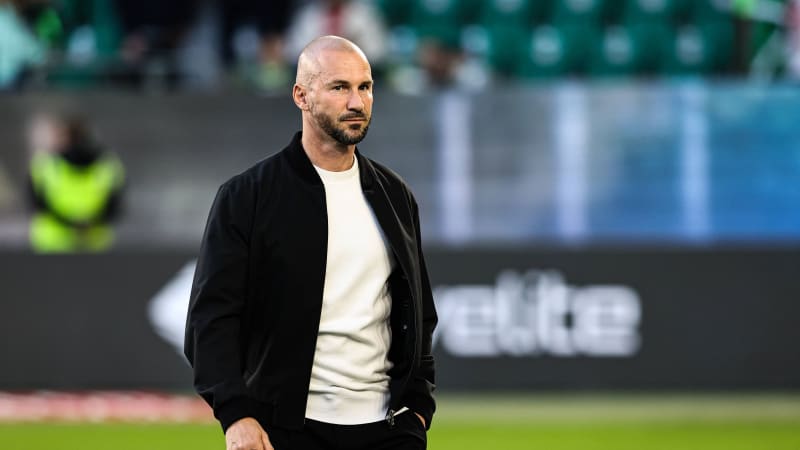 Técnico Christian Ilzer (TSG Hoffenheim) - 1. Bundesliga Temporada 2024-2025 Partida por pontos VfL Wolfsburg x TSG Hoffenheim na Volkswagen Arena em Wolfsburg - Futebol, Alemanha, Masculino, Masculino, 9 de maio de 2025 *** Técnico Christian Ilzer TSG Hoffenheim 1. Bundesliga Temporada 2024 2025 Partida por pontos VfL Wolfsburg x TSG Hoffenheim na Volkswagen Arena em Wolfsburg Futebol, Alemanha, Masculino, Masculino, 9 de maio de 2025