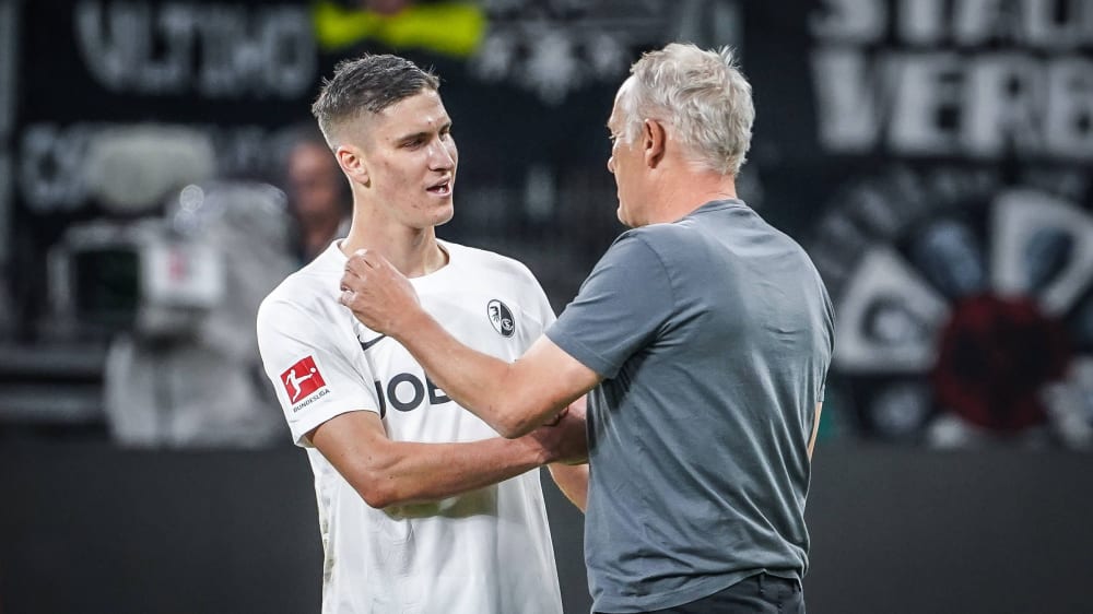 Ist aktuell mit Roland Sallai zufrieden: Freiburgs Coach Christian Streich.