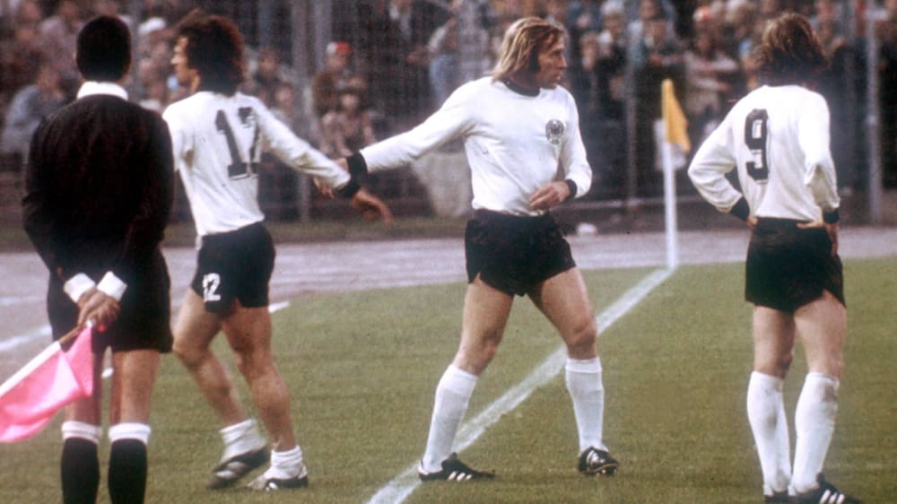 Auswechslung Wolfang Overath für Günter Netzer