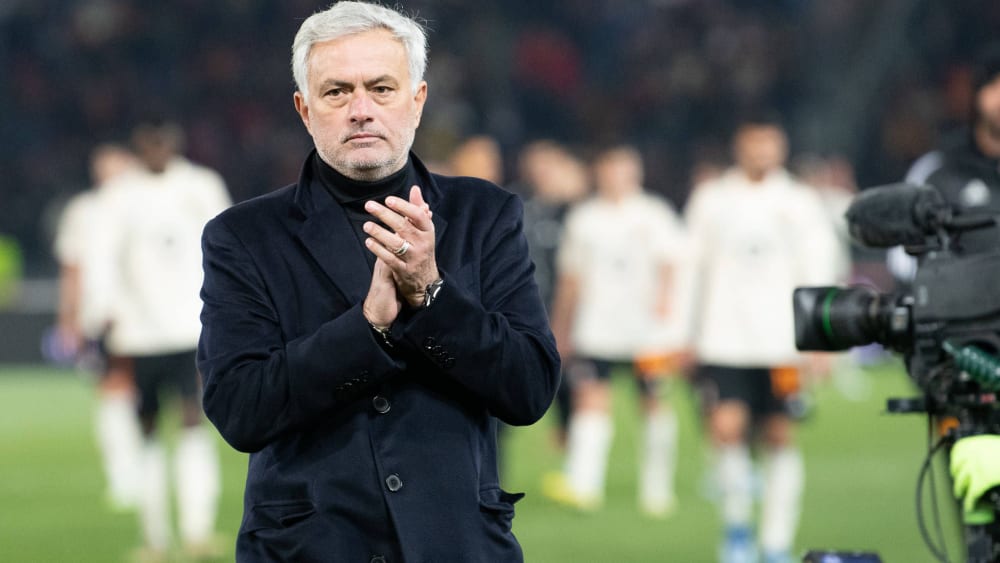 Der Vertrag läuft aus, doch José Mourinho möchte gern in Rom weitermachen - und verlangt ein Konzept.