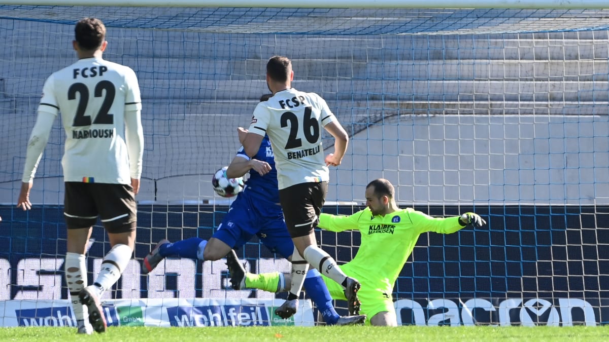 KSC-Torwart Marius Gersbeck: "Ich Wurde Auf Der Flucht Erschossen" - Kicker