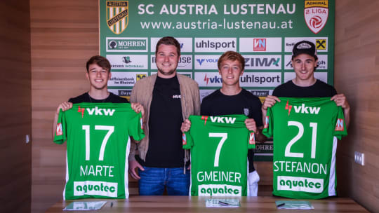 Das Ländle-Trio mit  Austria Lustenaus Sportkoordinator Alexander Schneider.