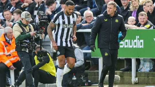 Bittere Nachricht: Jamaal Lascelles hat sich schwerer verletzt.