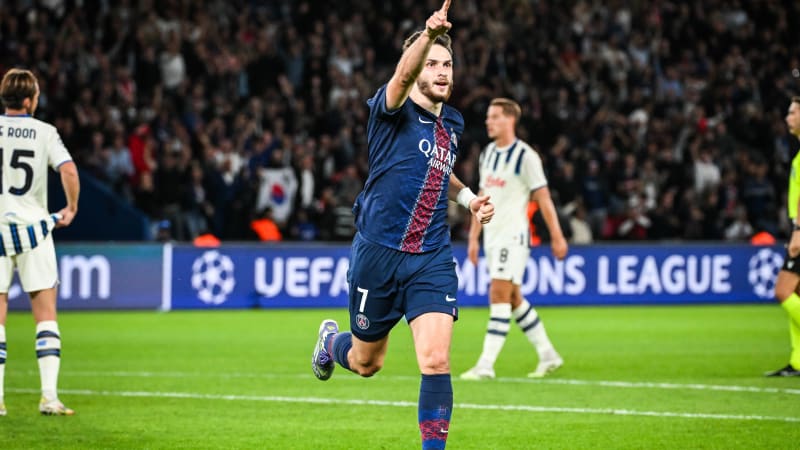 Khvicha KVARATSKHELIA van PSG viert zijn doelpunt tijdens de UEFA Champions League, competitiefase, speeldag 1 voetbalwedstrijd tussen Paris Saint-Germain en Atalanta BC op 17 september 2025 in het Parc des Princes-stadion in Parijs, Frankrijk - Foto Matthieu Mirville / DPPI