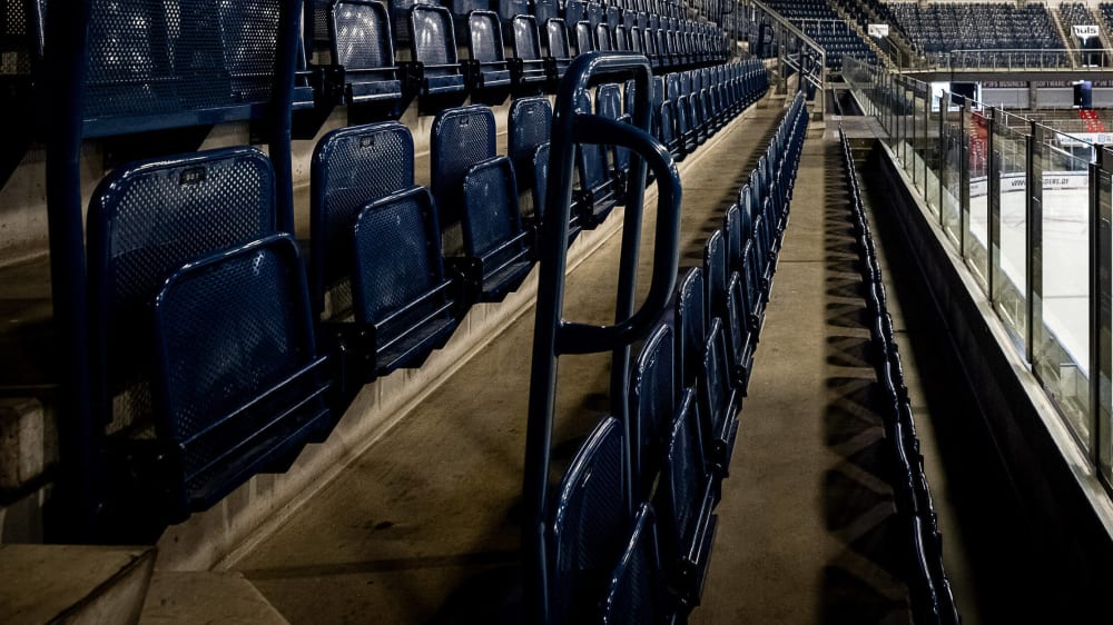Kein Eishockey ohne Zuschauer: Bleiben die Sitze in der DEL leer, ist kein Spielbetrieb finanzierbar.