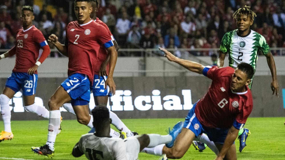 Das 1:0 für Costa Rica: Gleich jubelt Oscar Duarte (#6) über die Führung.