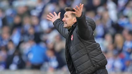 Verzweifelt bei Auswärtsfahrten regelmäßig: FCN-Trainer Miroslav Klose.