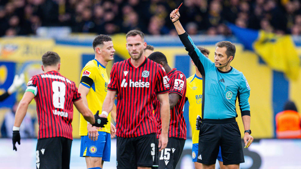 Erencan Yardimci musste mit glatt Rot vom Platz.