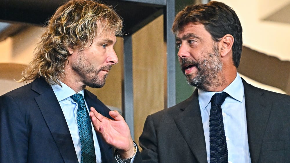 Haben ihre Ämter bei Juventus mit sofortiger Wirkung niedergelegt: Pavel Nedved (li.) und Andrea Agnelli.