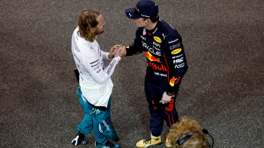 Weltmeister im Red Bull unter sich: Sebastian Vettel und Max Verstappen.